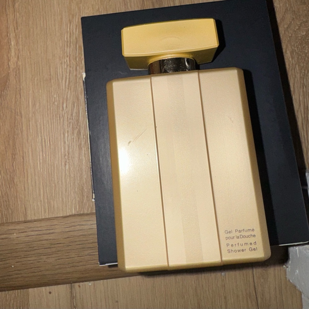 Gucci Perfumed Shower Gel - Yellow and Gold